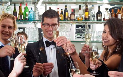 Hosting A New Year’s Eve Murder Mystery Party