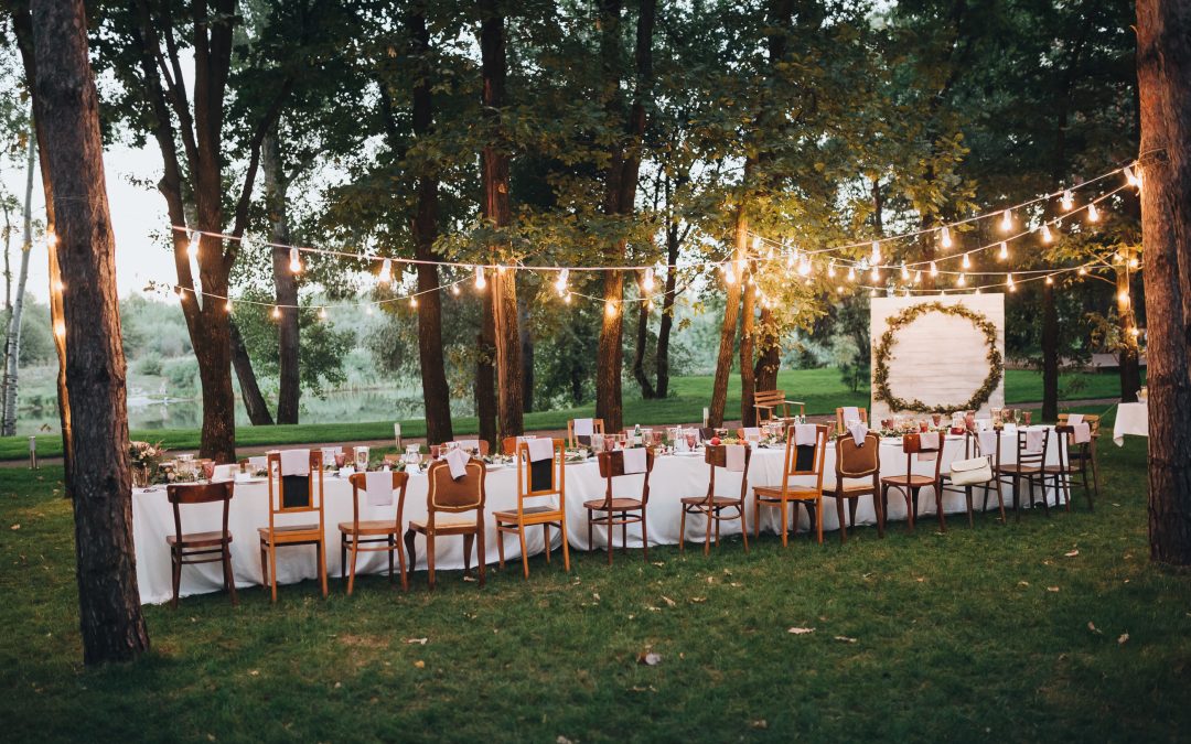 How Daylight Savings Impacts Your Outdoor Wedding