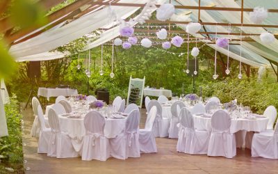 Four Ways to Keep Guests Cool at Your Outdoor Event