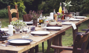 Outdoor Dinner Party Flowers