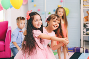 kids dancing